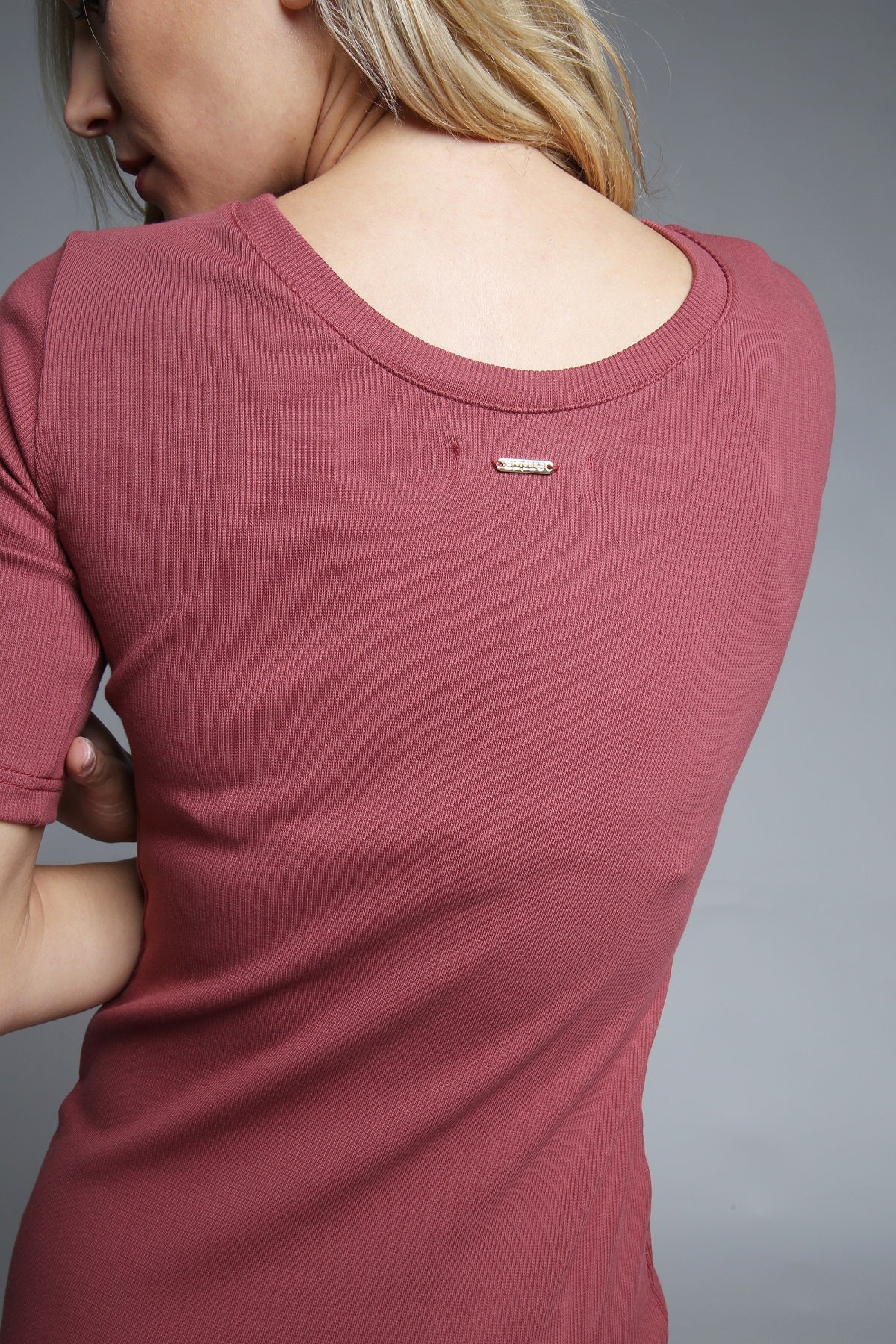 NOVINKA – Dlouhé úpletové šaty z organické GOTS bavlny - rukávy k lokti - růžové