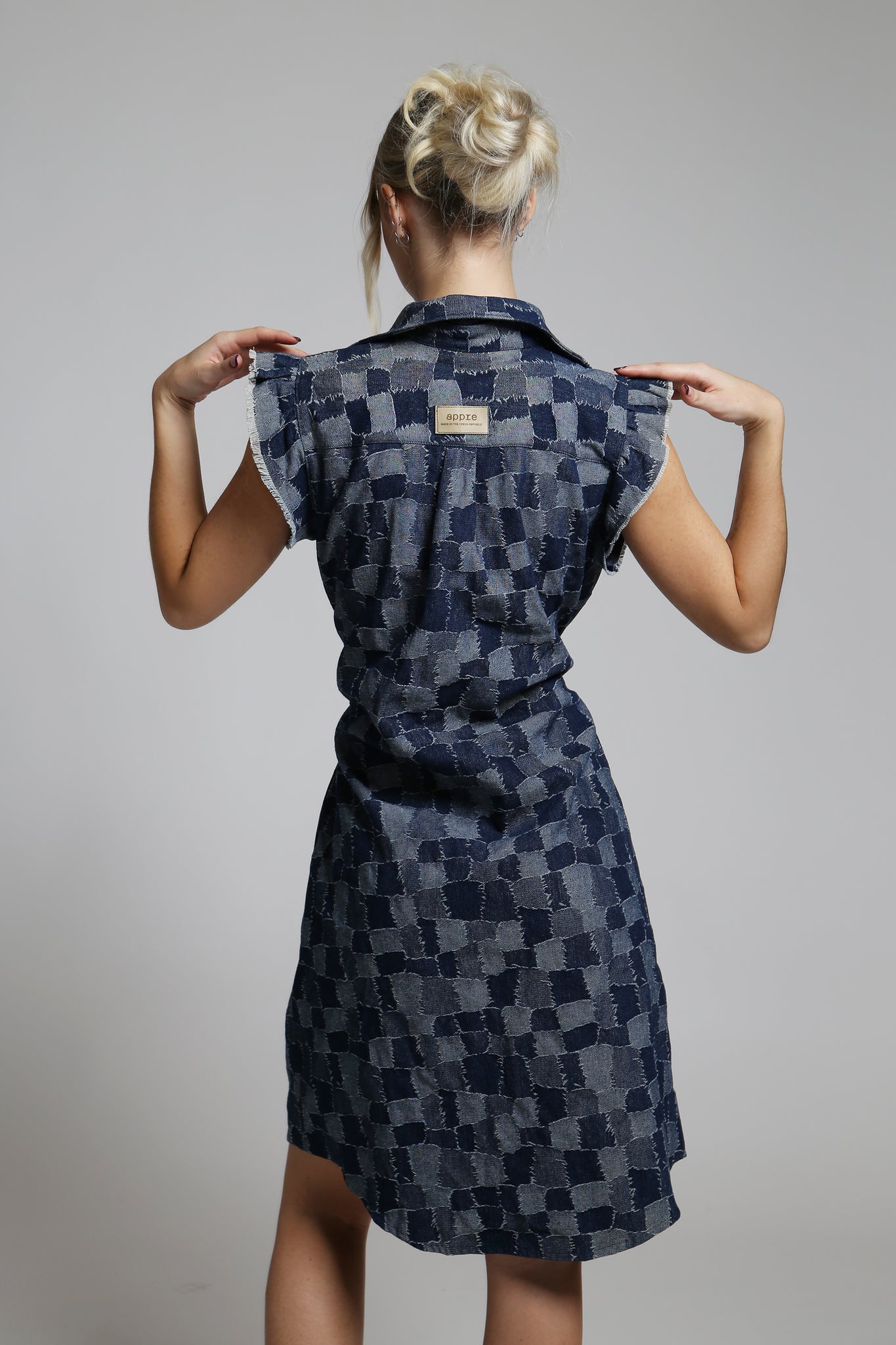 PRE-ORDER NOVINKA – Košilové džínové šaty z denimového žakáru, 100% bavlna - modré